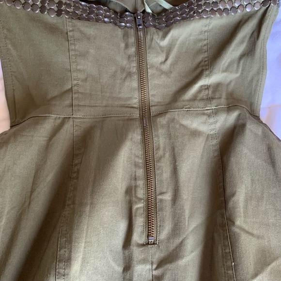 Olive strapless dress - Picture 4 of 5